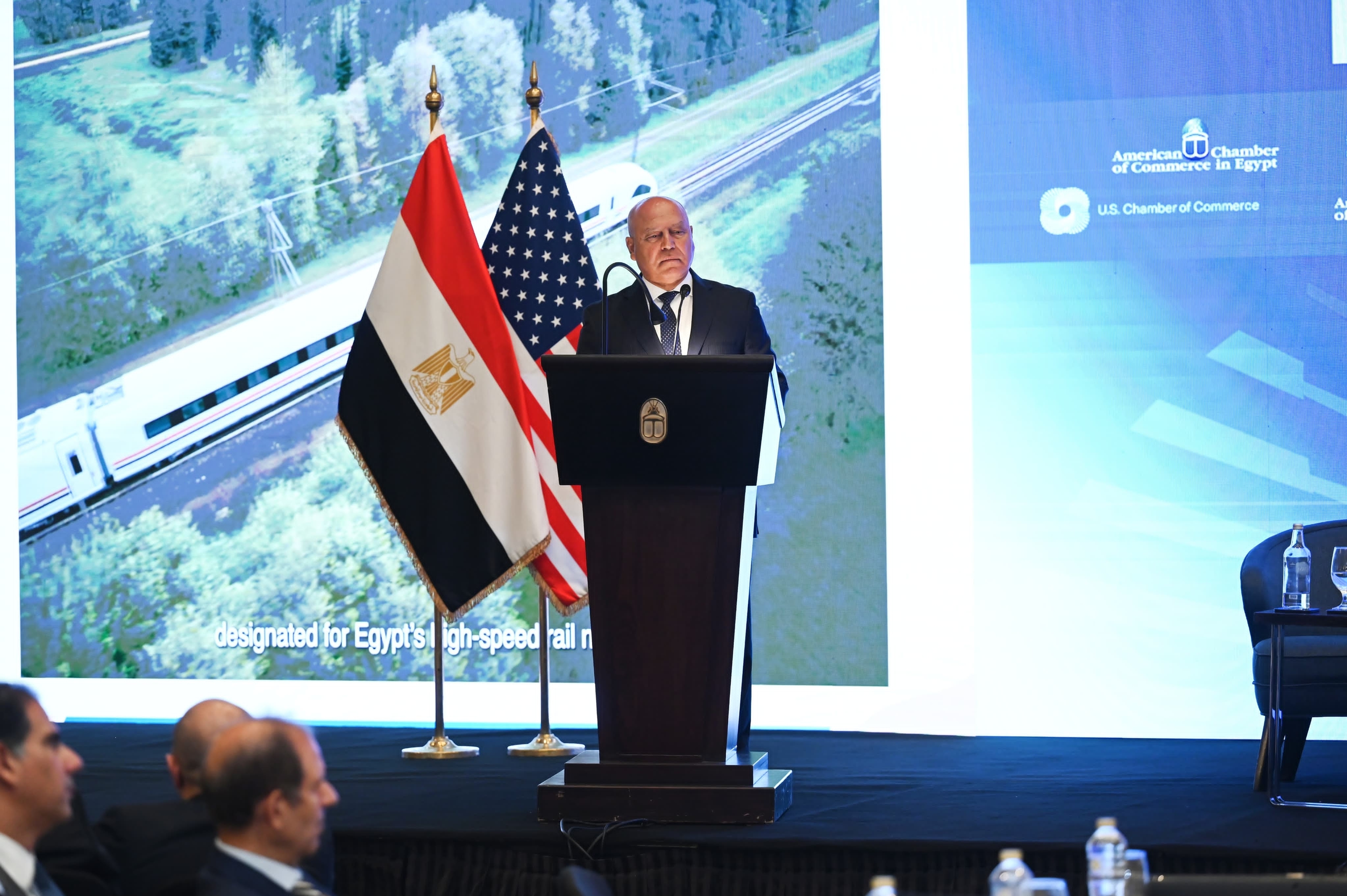 وزير النقل: من المخطط تشغيل مشروع الأتوبيس السريع الـBRT للركاب الشهر القادم