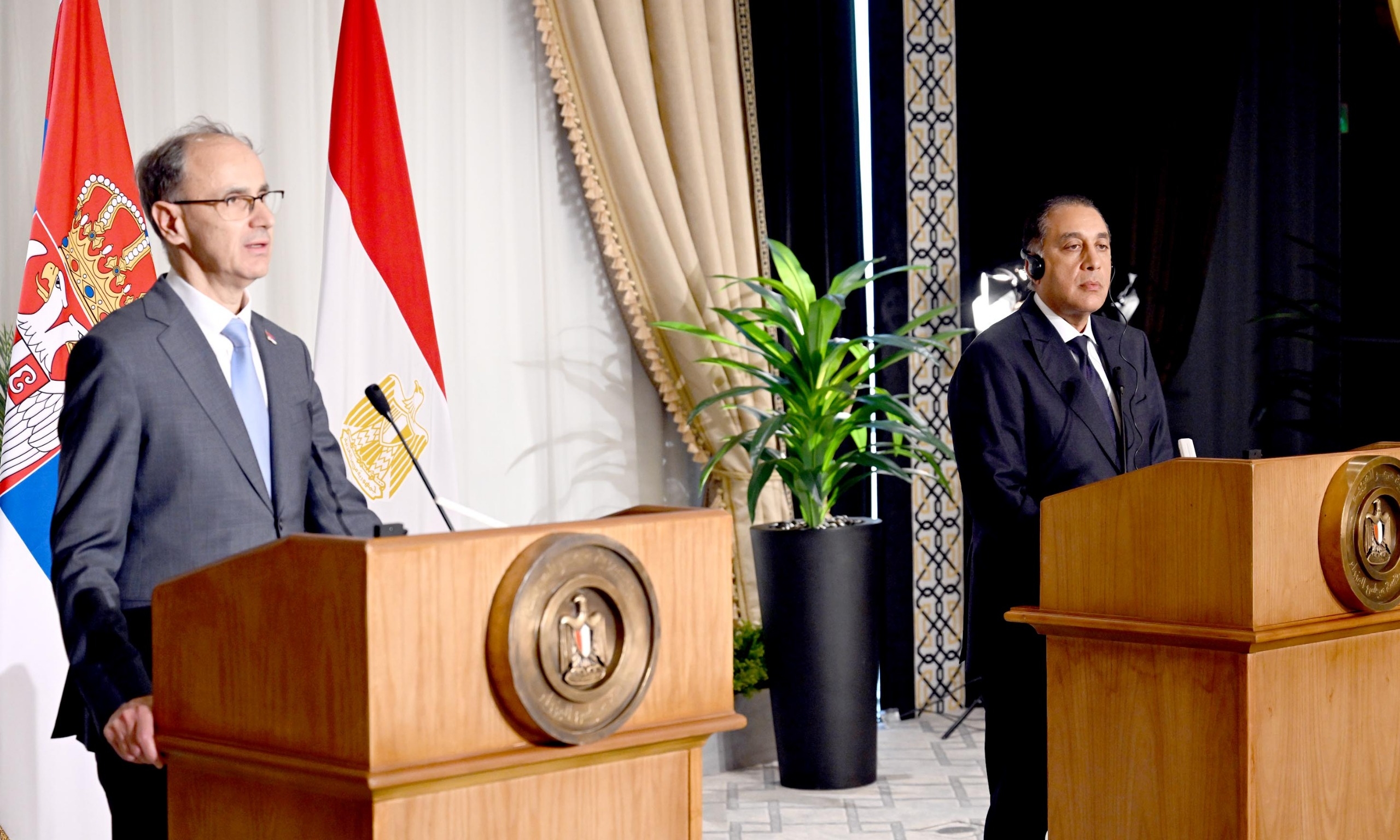 رئيس الوزراء الصريبي: مصر نقطة الاستقرار بالشرق الأوسط ويجب أن تبقي كذلك