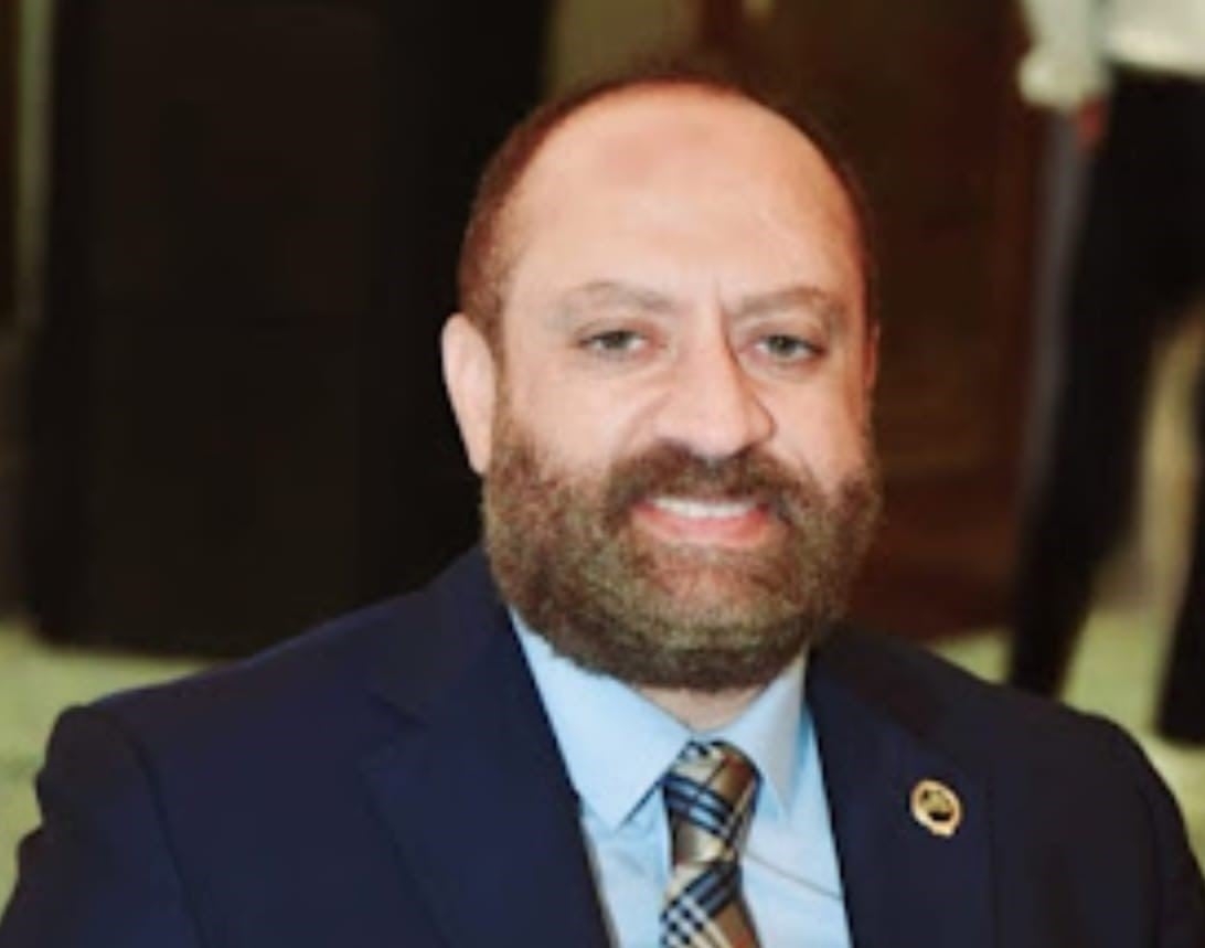 علي زين العابدين: تصاعد الحرب الإسرائيلية الإيرانية يؤثر على سلاسل إمداد الغذاء والطاقة