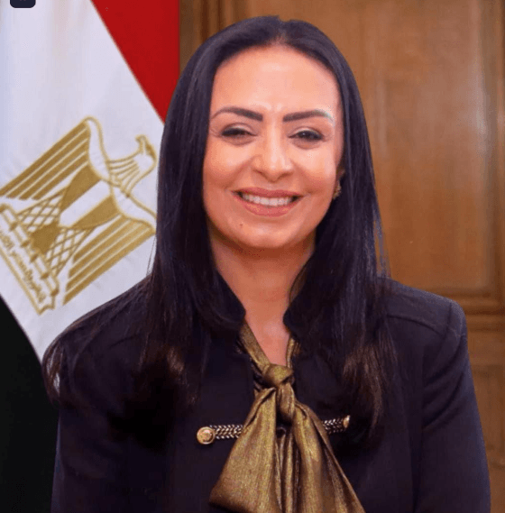بمشعر عرفات.. وزيرة التضامن تطمئن على حجاج الجمعيات الأهلية وتوجه بتوفير الخدمات