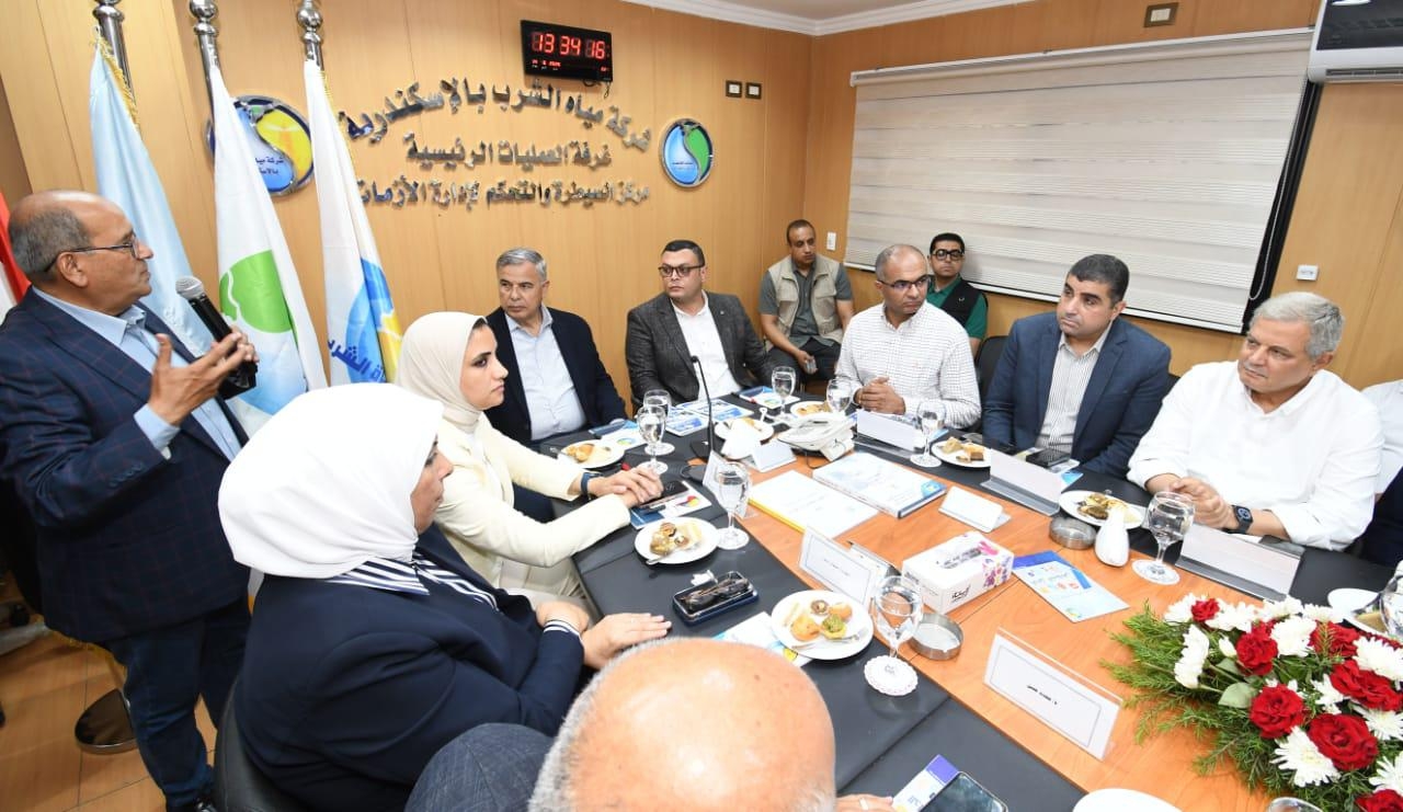 وزير الإسكان: الالتزام بالتوقيتات المحددة لتشغيل محطات مياه الشرب والصرف الصحي الجديدة والتي تم توسعهتا بالإسكندرية