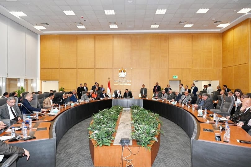 وزير الإسكان: حريصون على التواصل مع أعضاء «النواب والشيوخ» للاستماع إلى مطالب دوائرهم