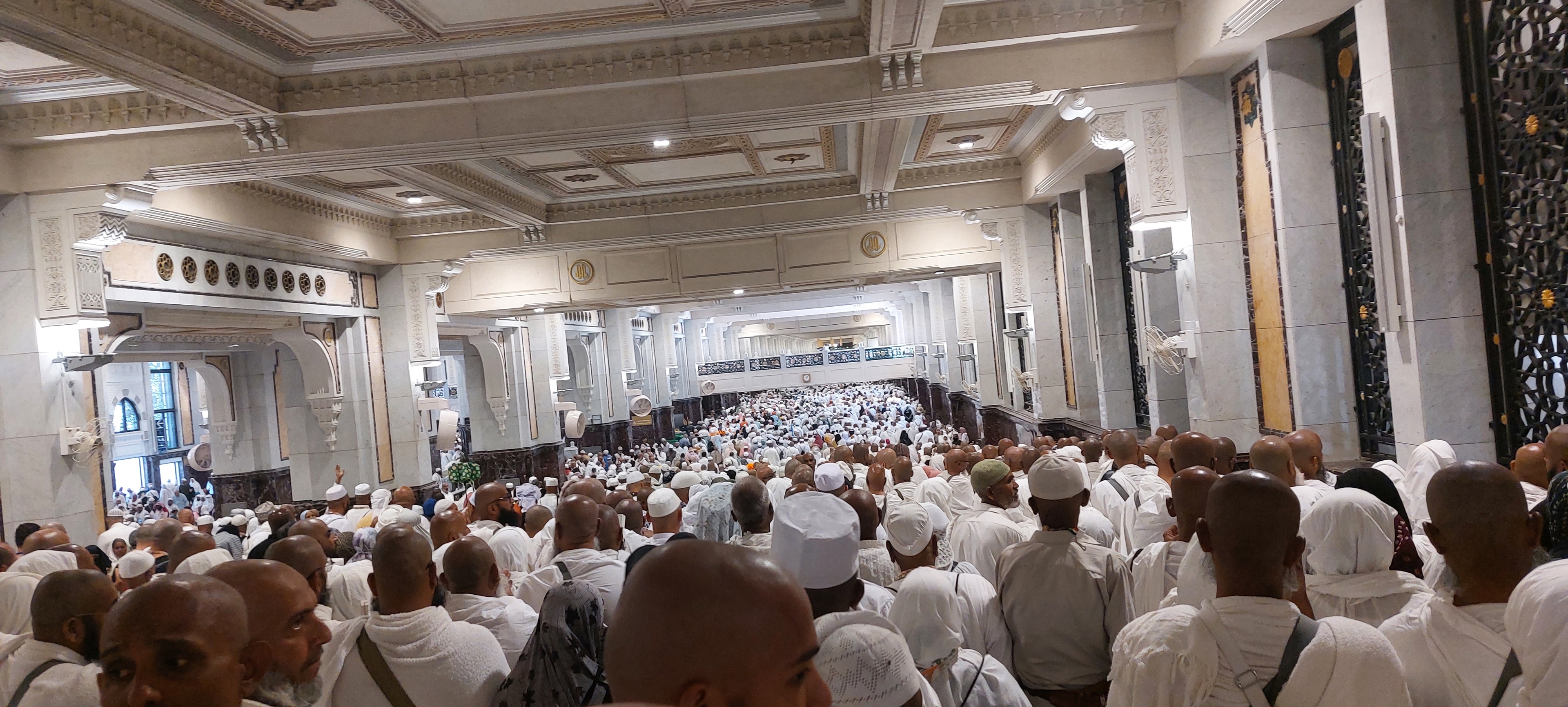 بعثة الحج السياحي: تصعيد الحجاج ورمي الجمرات تم بيسر