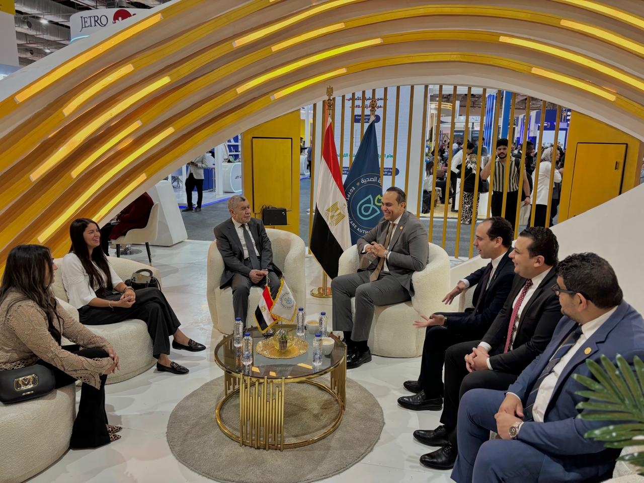 السبكى: شراكات إستراتيجية مع الكيانات الخاصة للمشاركة فى تطوير الرعاية الصحية بمصر