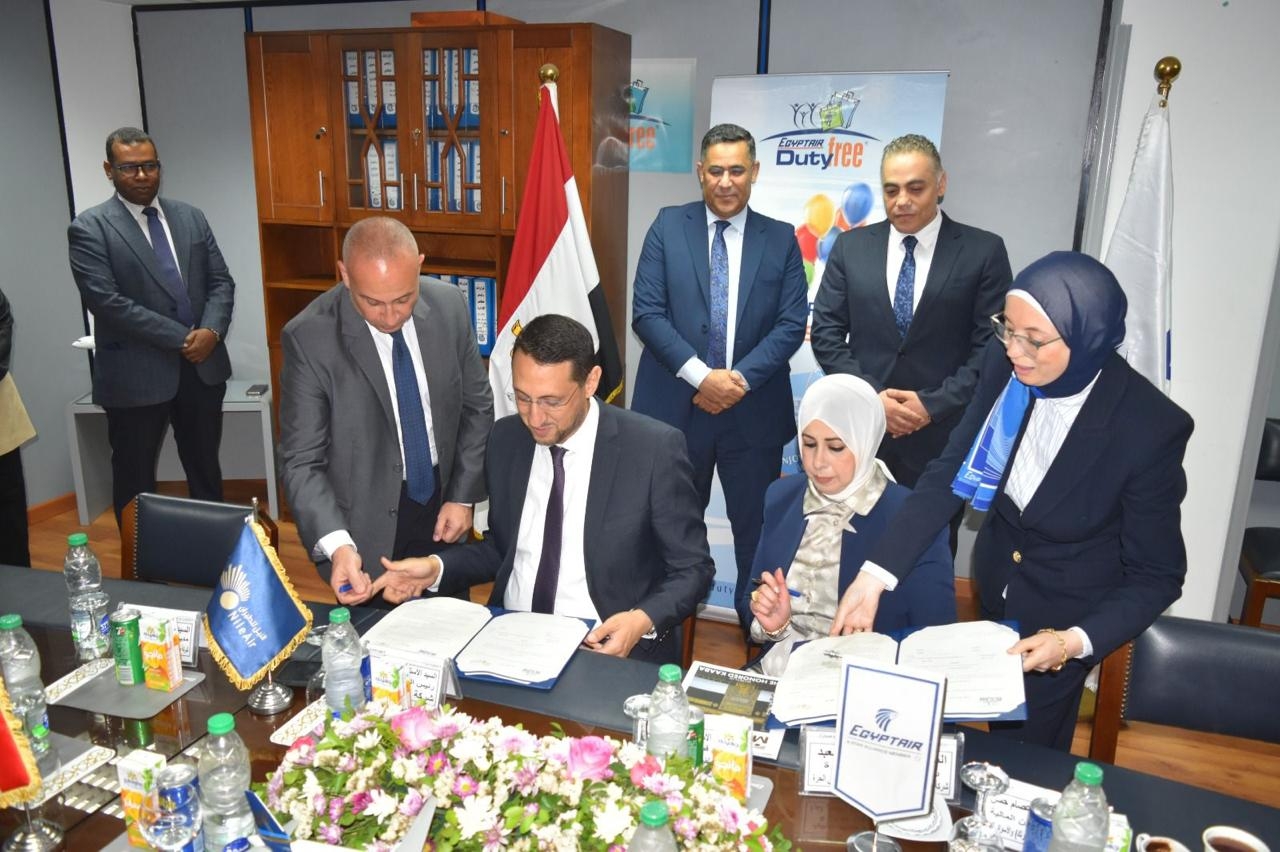 مصر للطيران للسياحة والأسواق الحرة توقع بروتوكول تعاون مع النيل للطيران