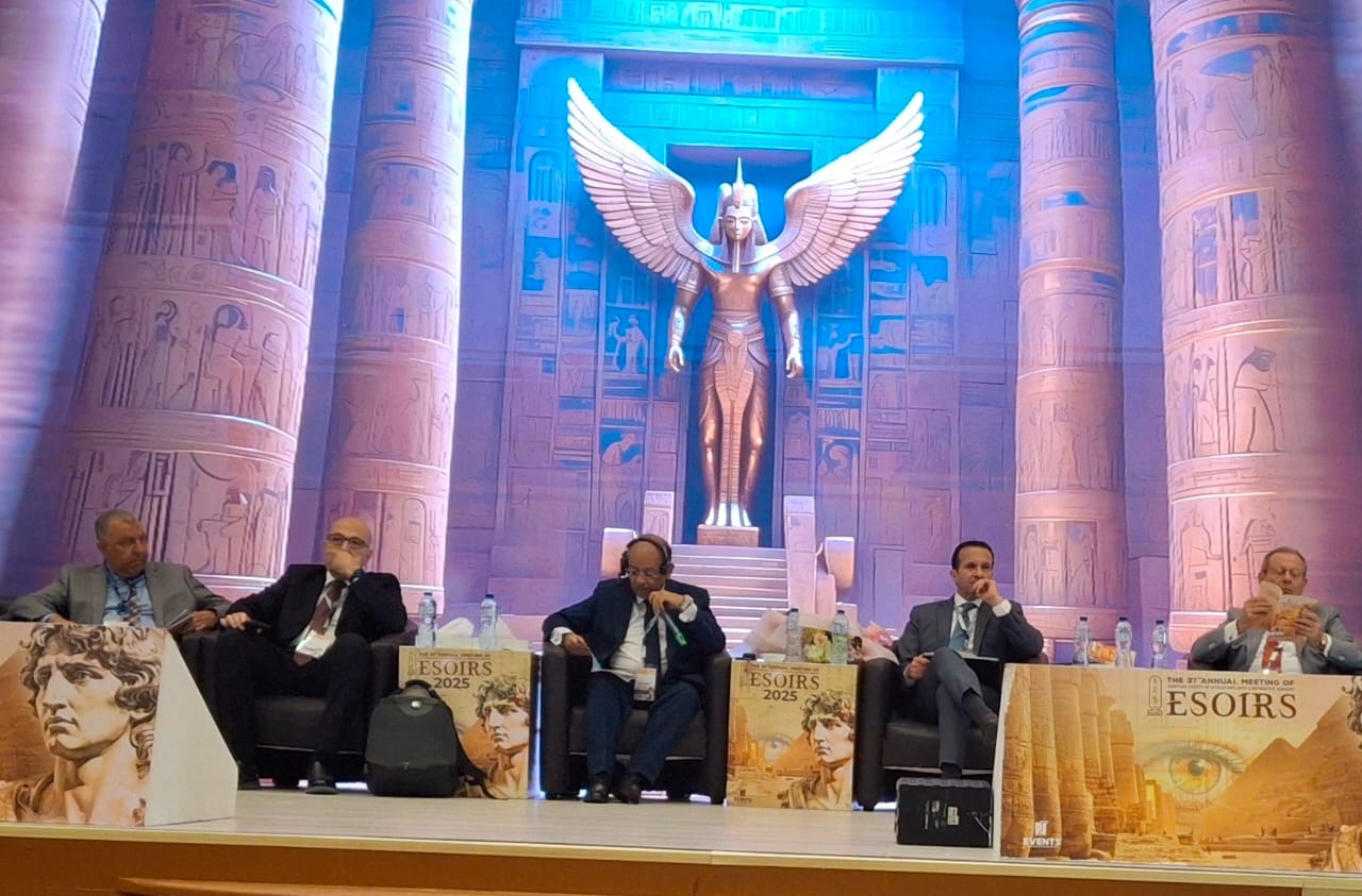 خلال المؤتمر الـ37 لـ«المصرية لزرع العدسات».. نقل مباشر لعمليات الجراحية بالعيون