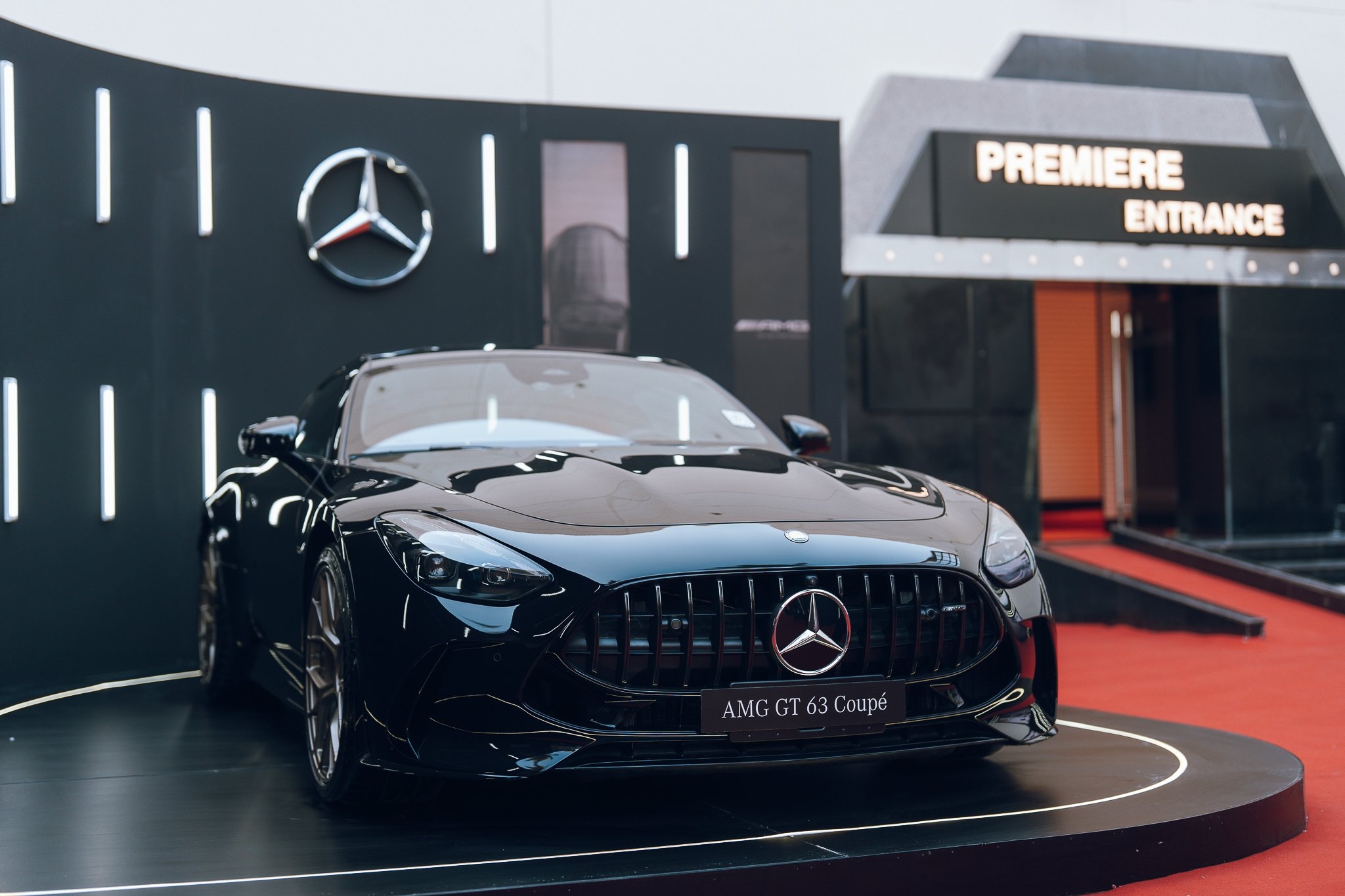 مرسيدس-بنز إيجيبت تستعرض AMG GT 63 Coupé خلال عرض F1® The Movie