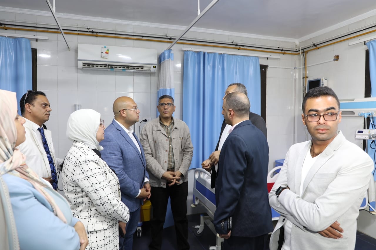 محافظ الجيزة يوجه بتوفير عدد من التخصصات الطبية اللازمة في مستشفى مبارك المركزي