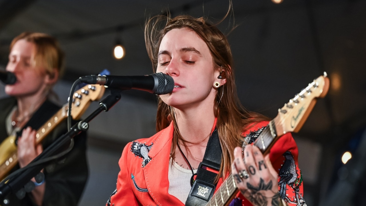 Julien Baker cancels tour with Torres to ‘focus on her health'
