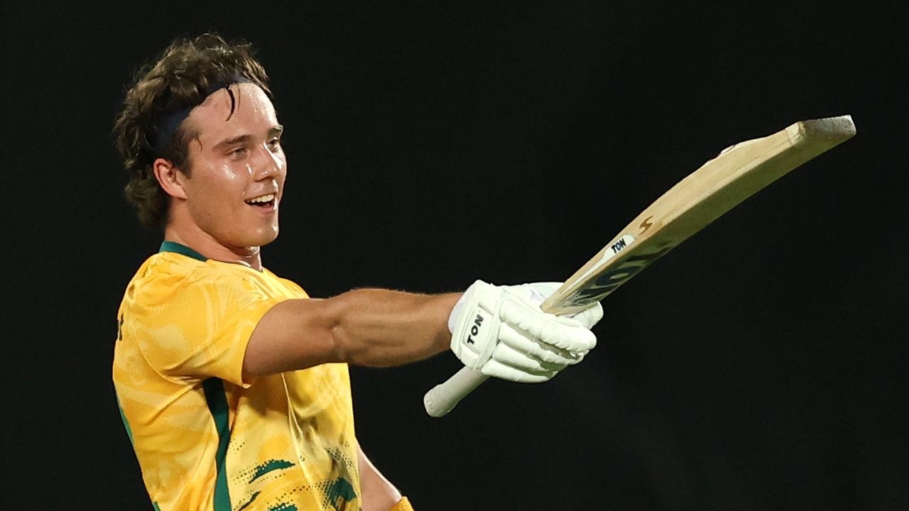 Young South African star makes history as Aussies blown off the park