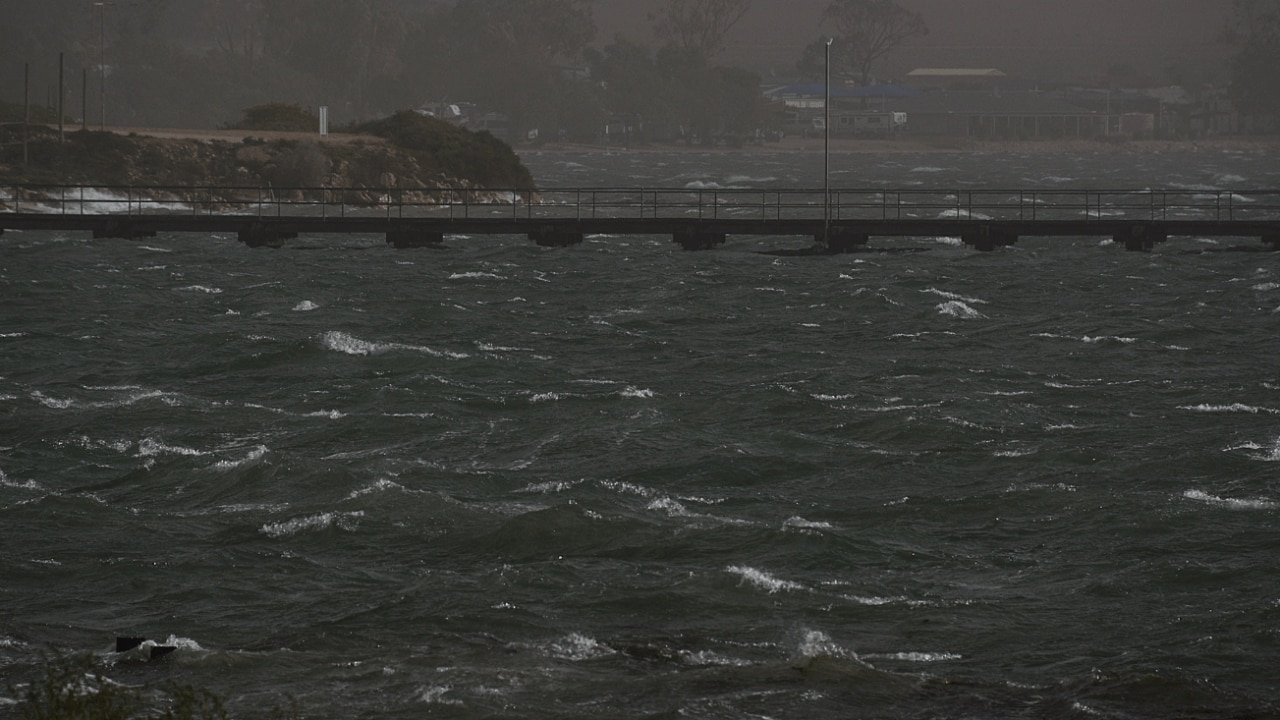 Australia's southern states warned to brace for 'extreme weather event' with high winds, rough seas to batter South Australia and Victoria