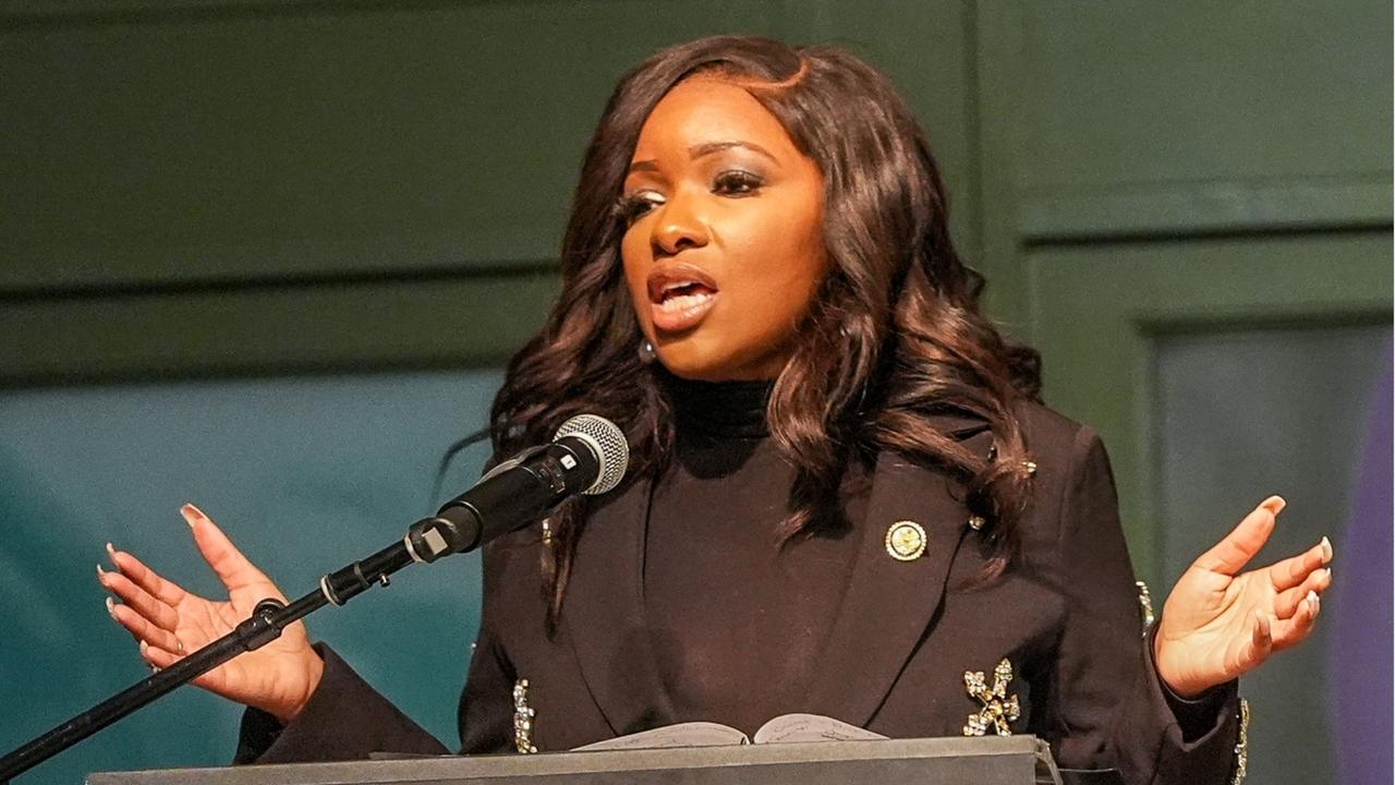 Jasmine Crockett slammed for encouraging college students to ‘use a chair' against adversaries