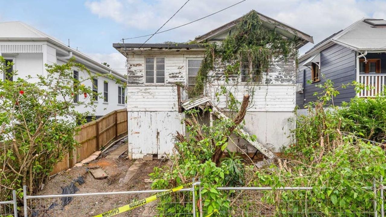 Unliveable city cottage sold sight unseen for $1.5m