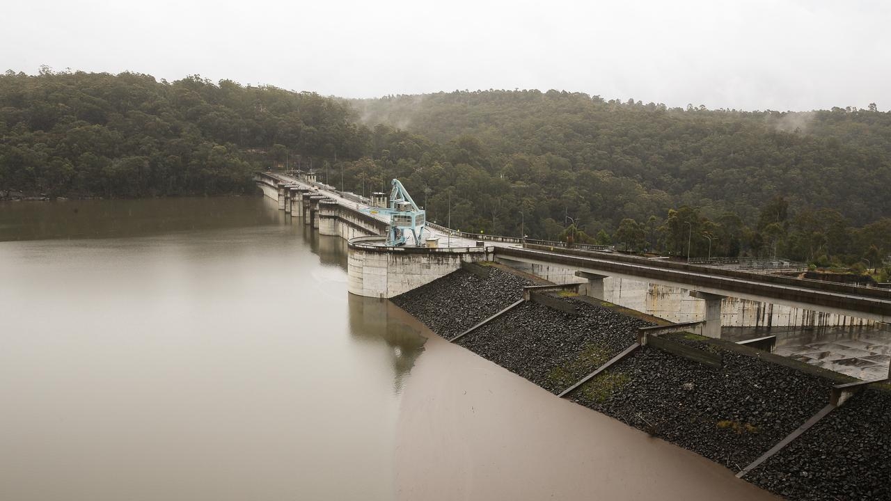 Fears as Warragamba Dam nears capacity in NSW flood event