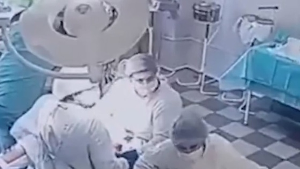 Surgeons calmly react to magnitude 8.8 earthquake mid-operation