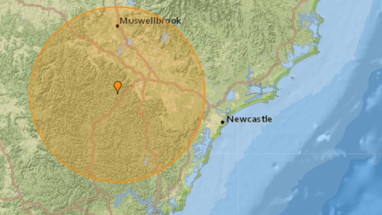 NSW residents shaken by 4.6 magnitude earthquake felt as far as Sydney, Canberra