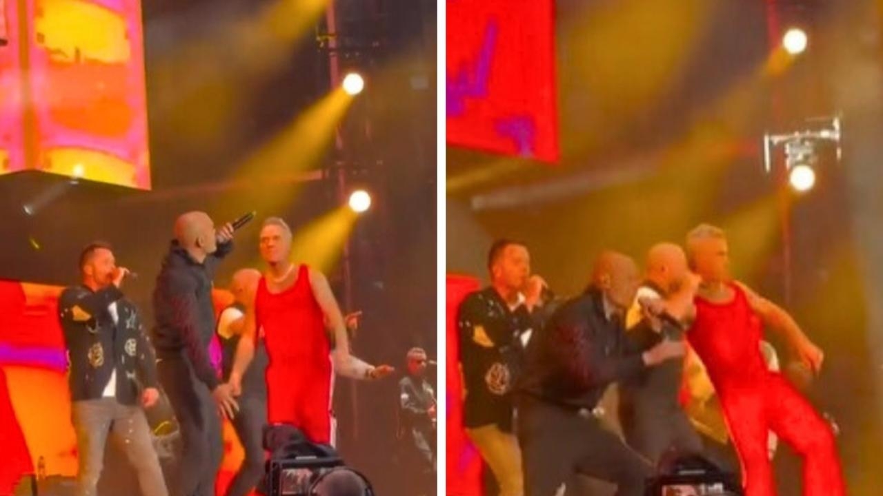Robbie Williams reunites all the members of Five for the first time in 25 years