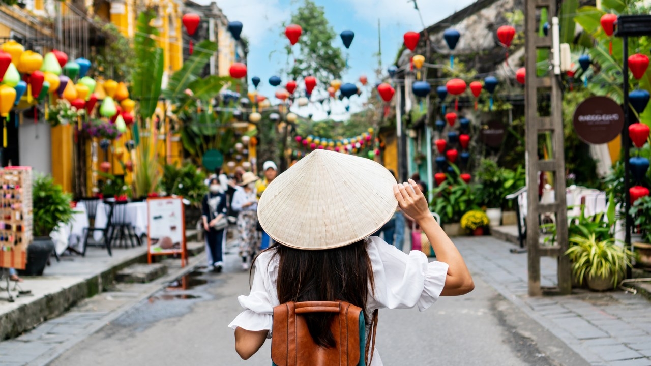 7 things Australian travellers need to know about visas right now