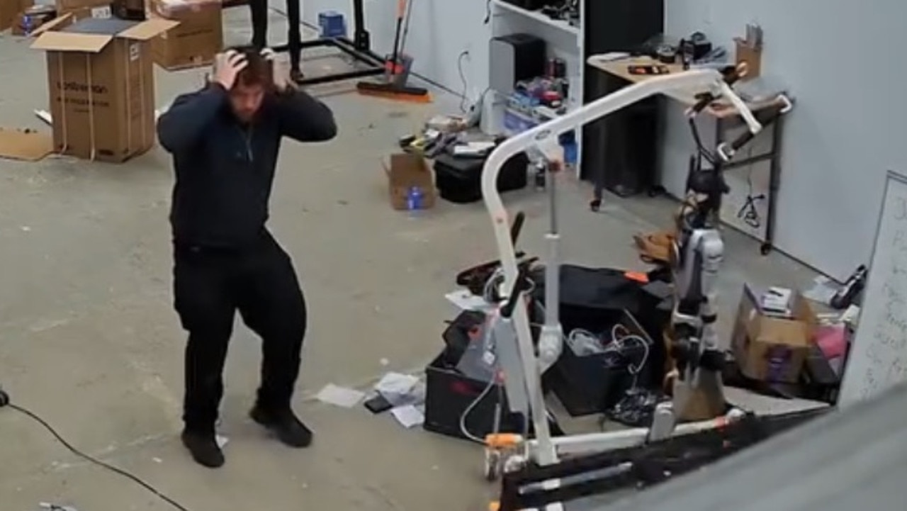 Internet shocked after robot built for fighting flips out and thrashes about on factory floor