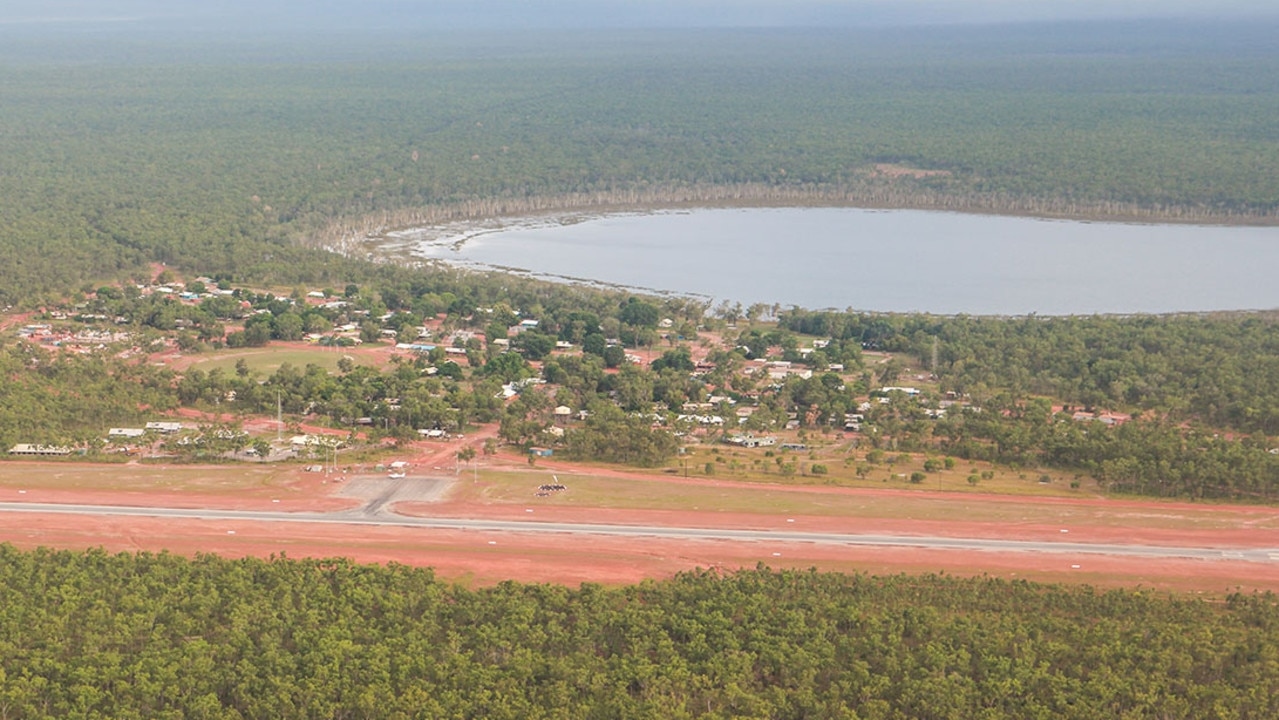 Man killed after helicopter collides with bird in remote Northern Territory