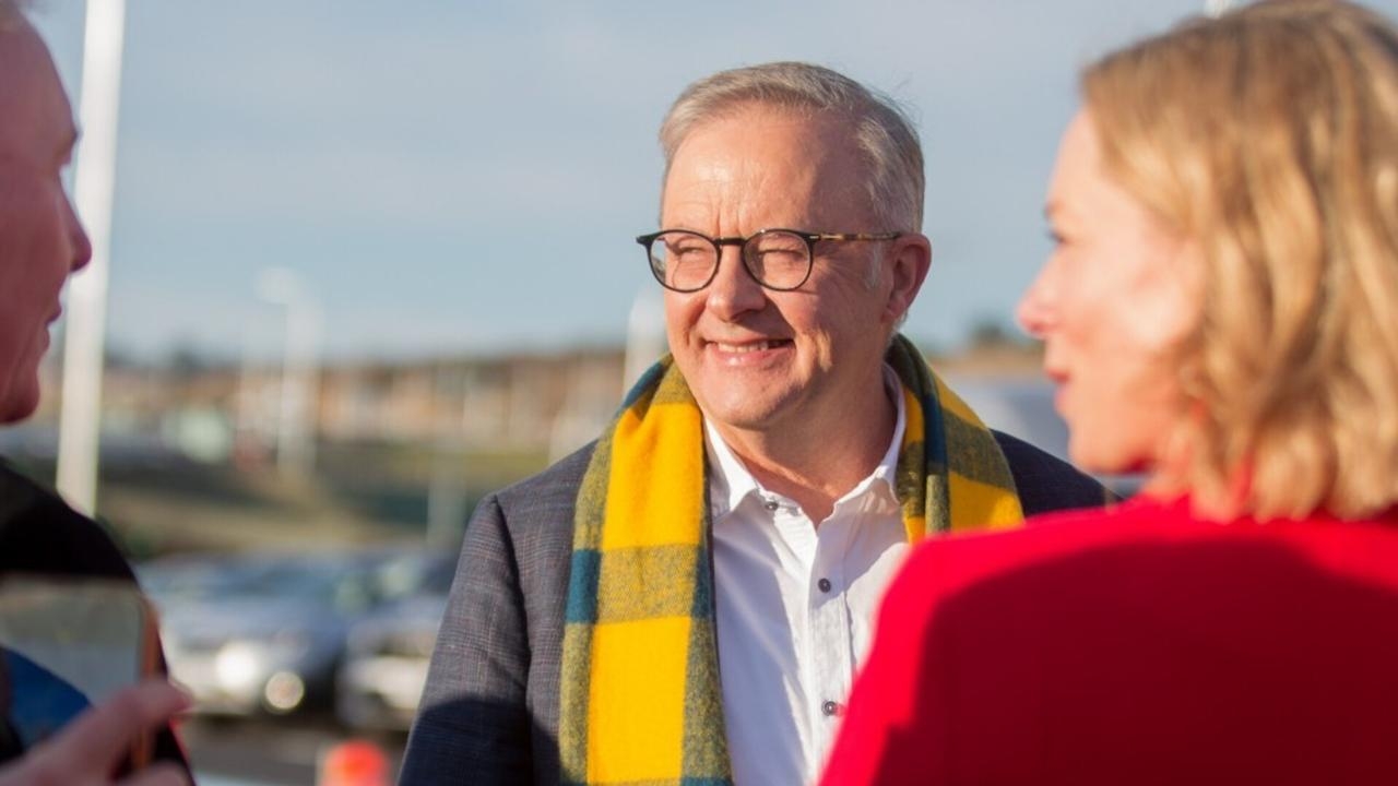 Albanese government told to ‘step in' to fight antisemitism in Australia