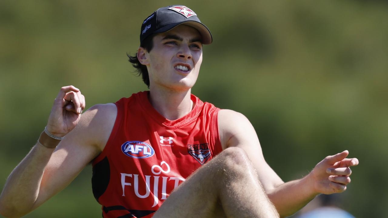 Teenage ruckman Vigo Visentini to be Essendon's 11th debutant for 2025