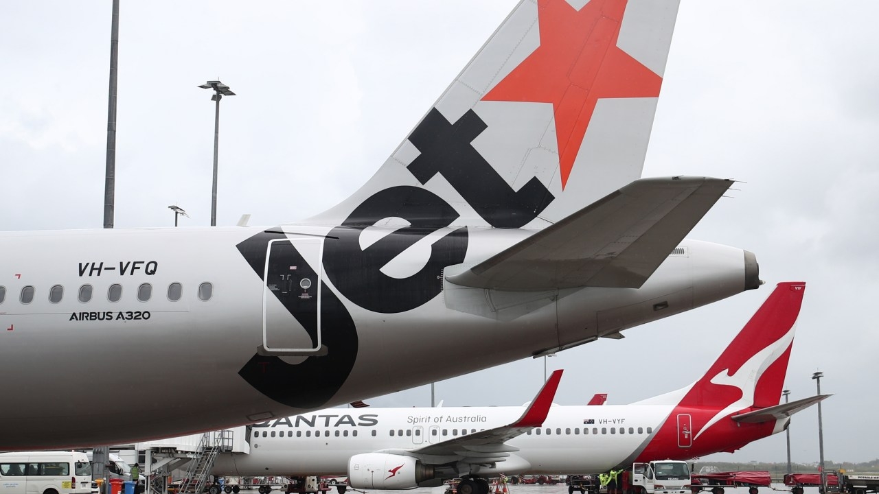 Hundreds of jobs slashed as Qantas Group discontinues Singapore-based Jetstar Asia