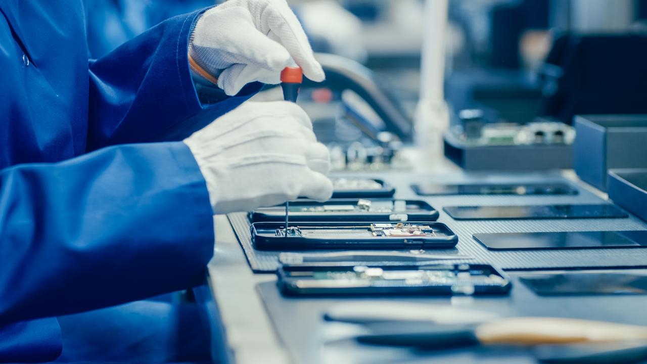 India aims to increase smartphone production to avoid Trump's tariffs