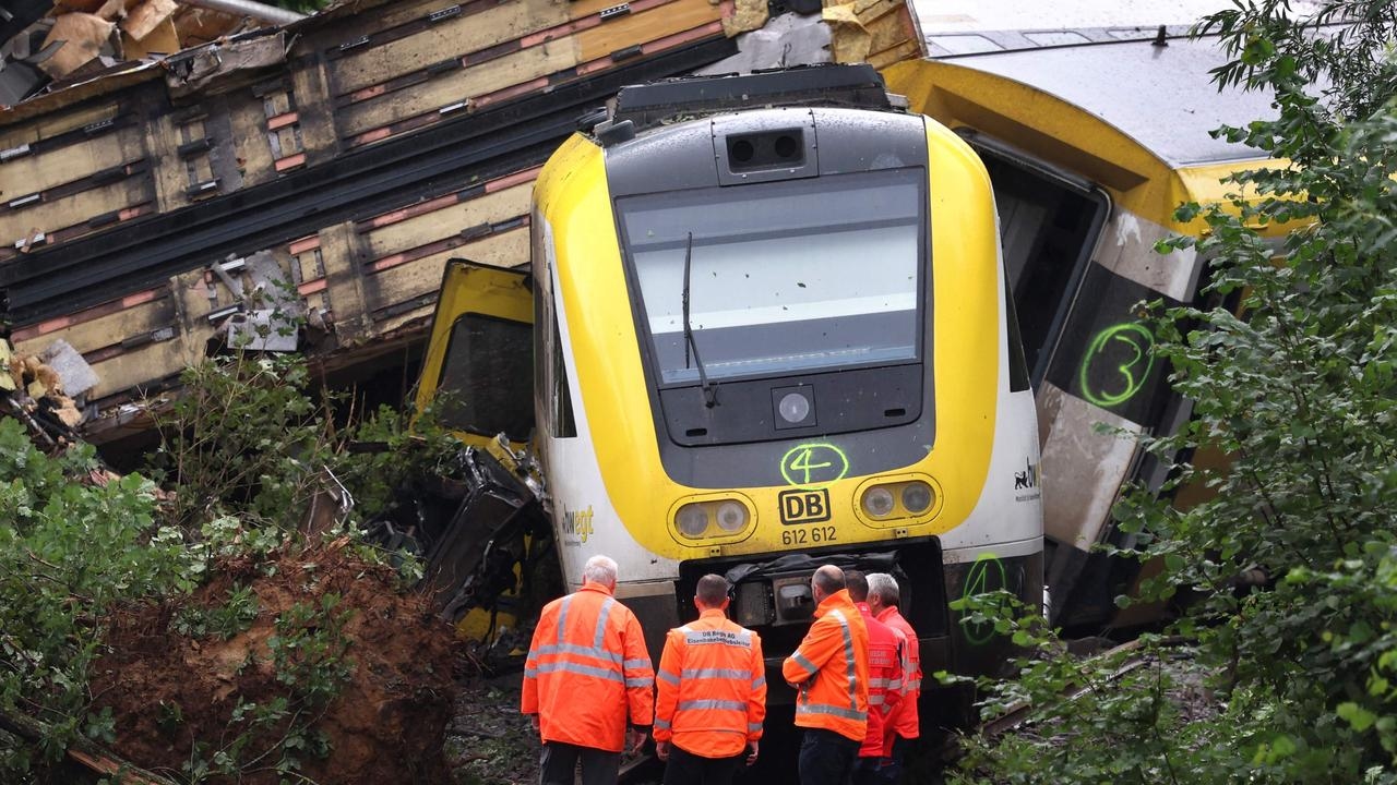 Authorities shed light on possible cause of deadly train derailment in Germany
