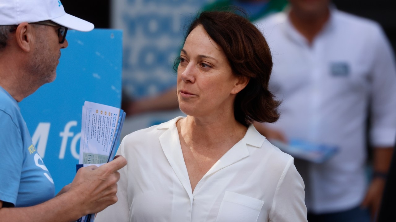 Teal MP Sophie Scamps forced to defend comments linking death of NRL player Keith Titmuss to 'lethal humidity' caused by climate change