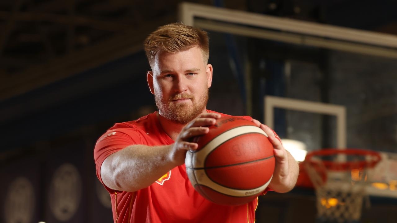 One-punch victim Harry Froling signs two-year NBL deal with Illawarra to seal epic comeback