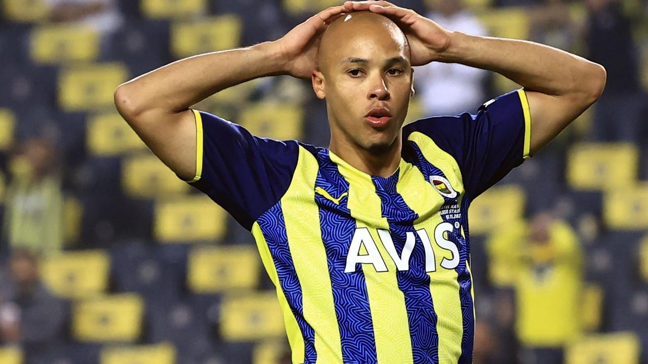 Sydney FC and Macarthur FC set to add overseas experience to their defensive stocks