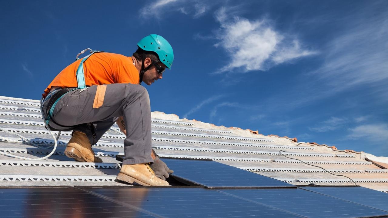 Bunnings partners with Intellihub for nationwide solar battery rollout