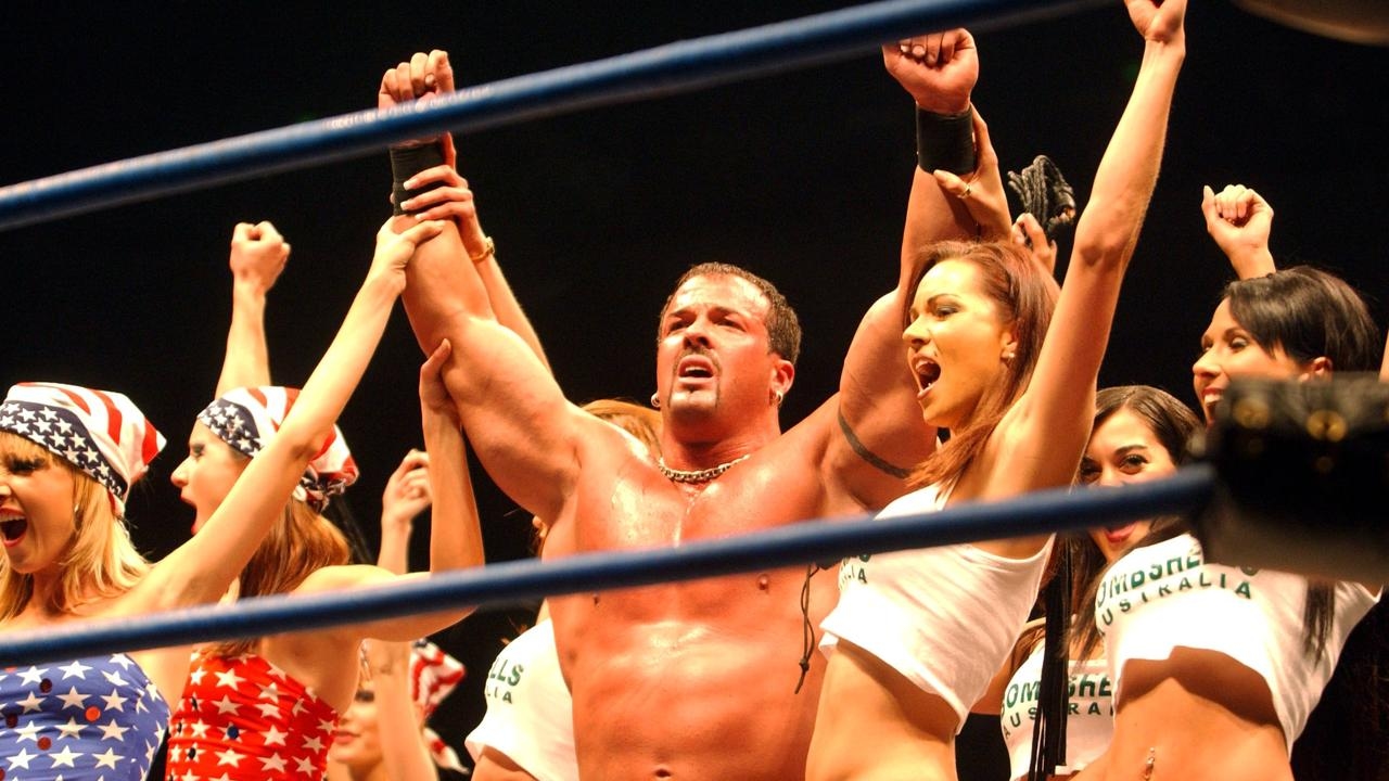 ‘Breaks my heart': Wrestling cult figure has leg amputated