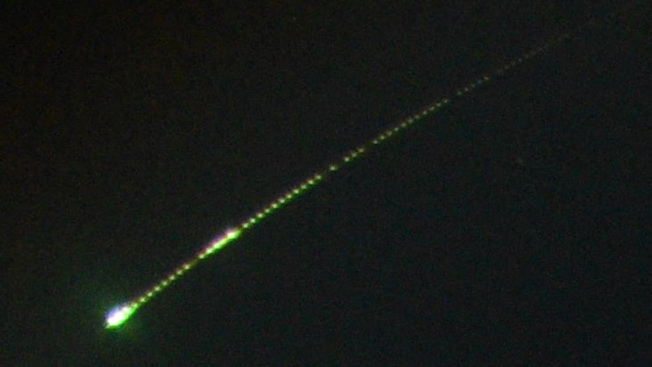 Meteorite slams into Earth's atmosphere at 34km per second above Western Australia
