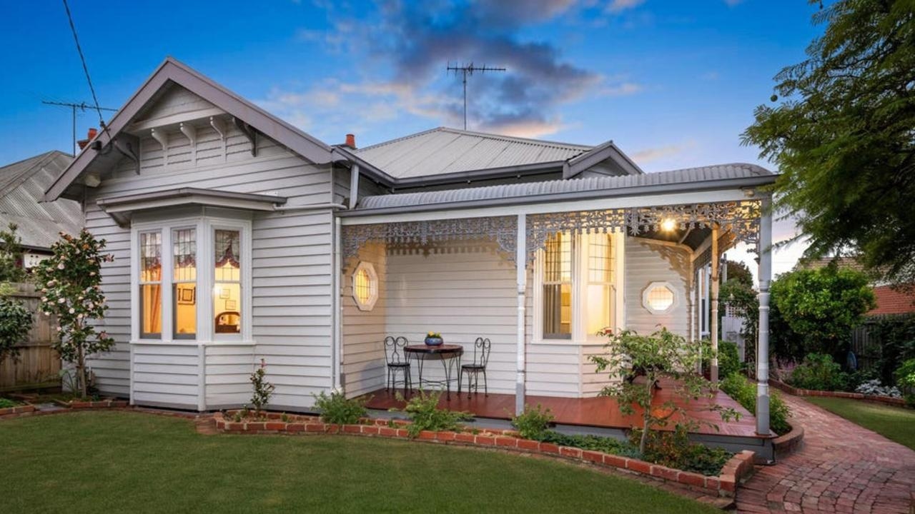 Buyers move close to home in tightly-held Geelong suburb