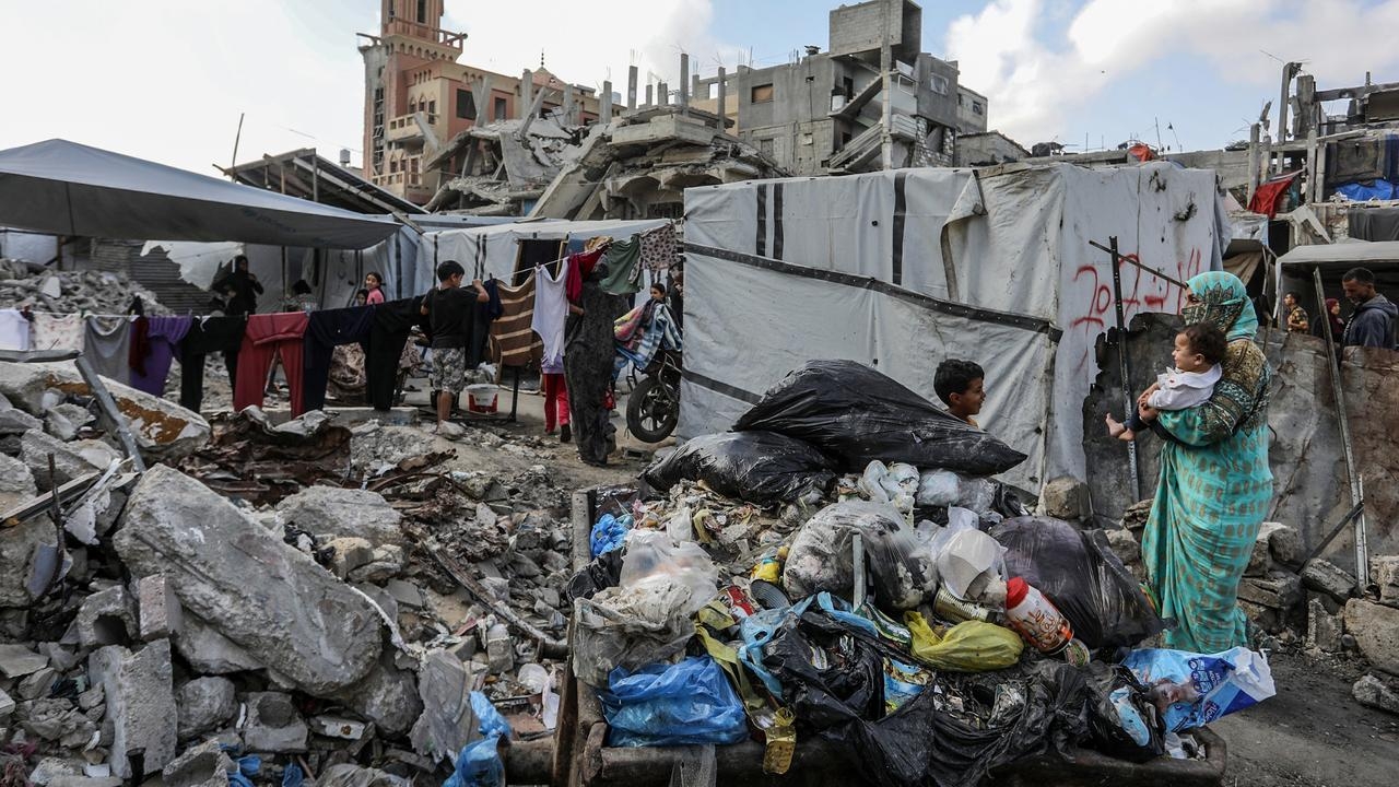 Israel ramps up attacks in Gaza strip
