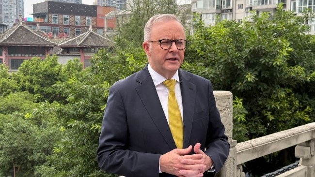 'All symbolism and no spine': Albanese leaving China with questions on whether Australia will throw Taiwan to the wolves is unsettling