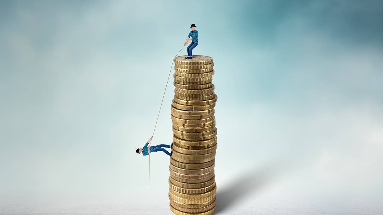 Capital raisings have these explorers cashed and ready to drill for precious metals