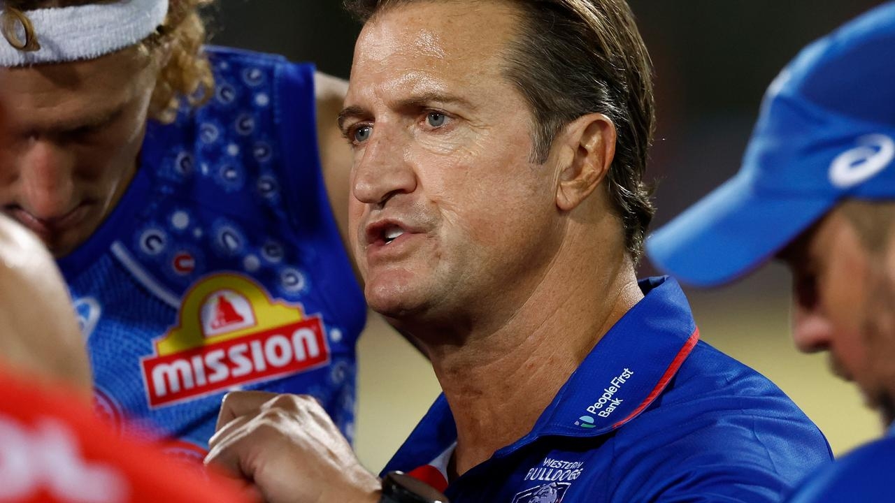 Luke Beveridge has issued a warning to Port chairman David Koch over allegations about Bulldogs players sledging