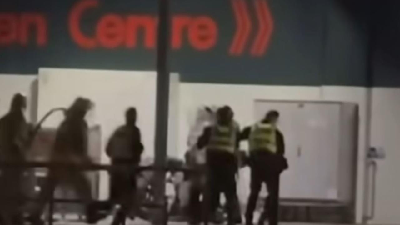 Man allegedly armed with blowtorch threatens to set alight gas cylinders at Bunnings