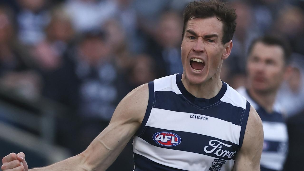 Geelong coach Chris Scott wants teammates to help Jeremy Cameron kick 100 goals