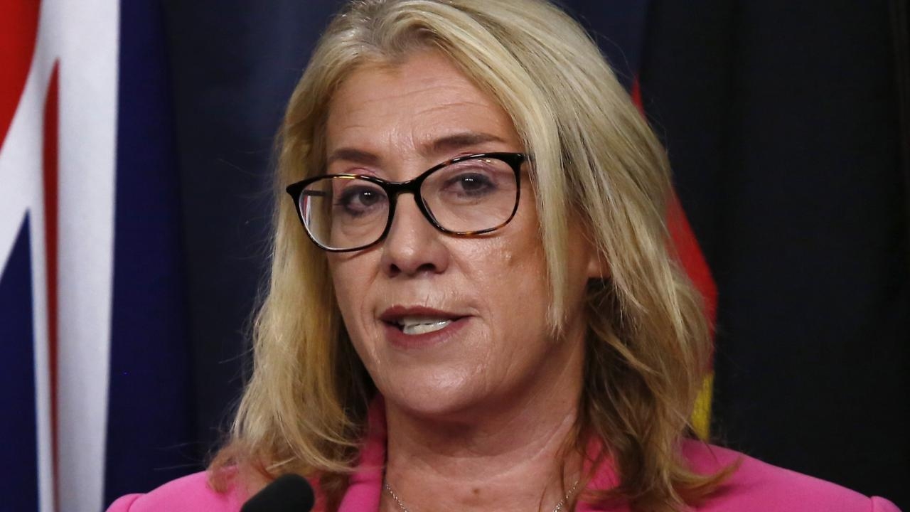 WA Sports Minister Rota Saffioti will not overrule bare knuckle boxing competition amid health concerns