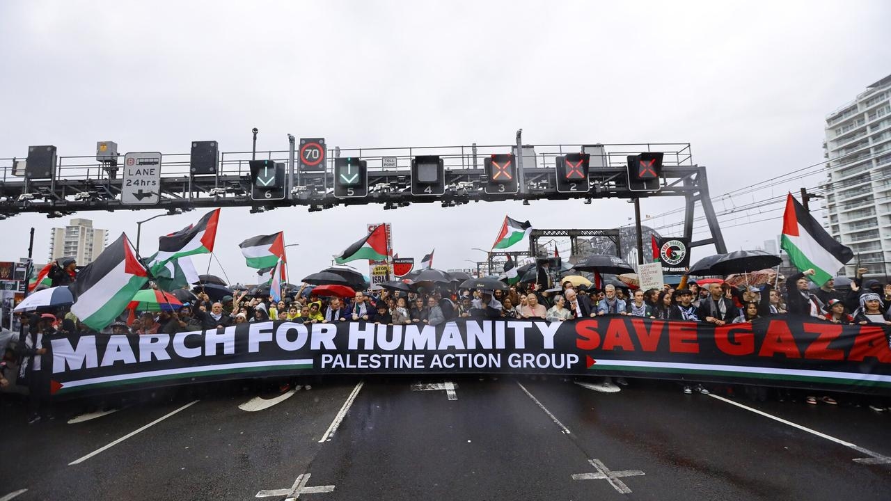 ‘March against Israel': Sydney protestors used Harbour Bridge as a ‘symbol of hate'