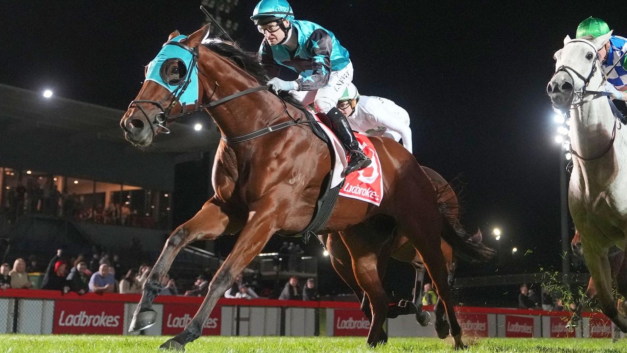 Trainer Mathrick pins Valley hopes on in-form Shoeless