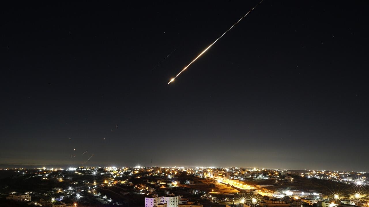 Iran threatens strike against Israeli TV news offices