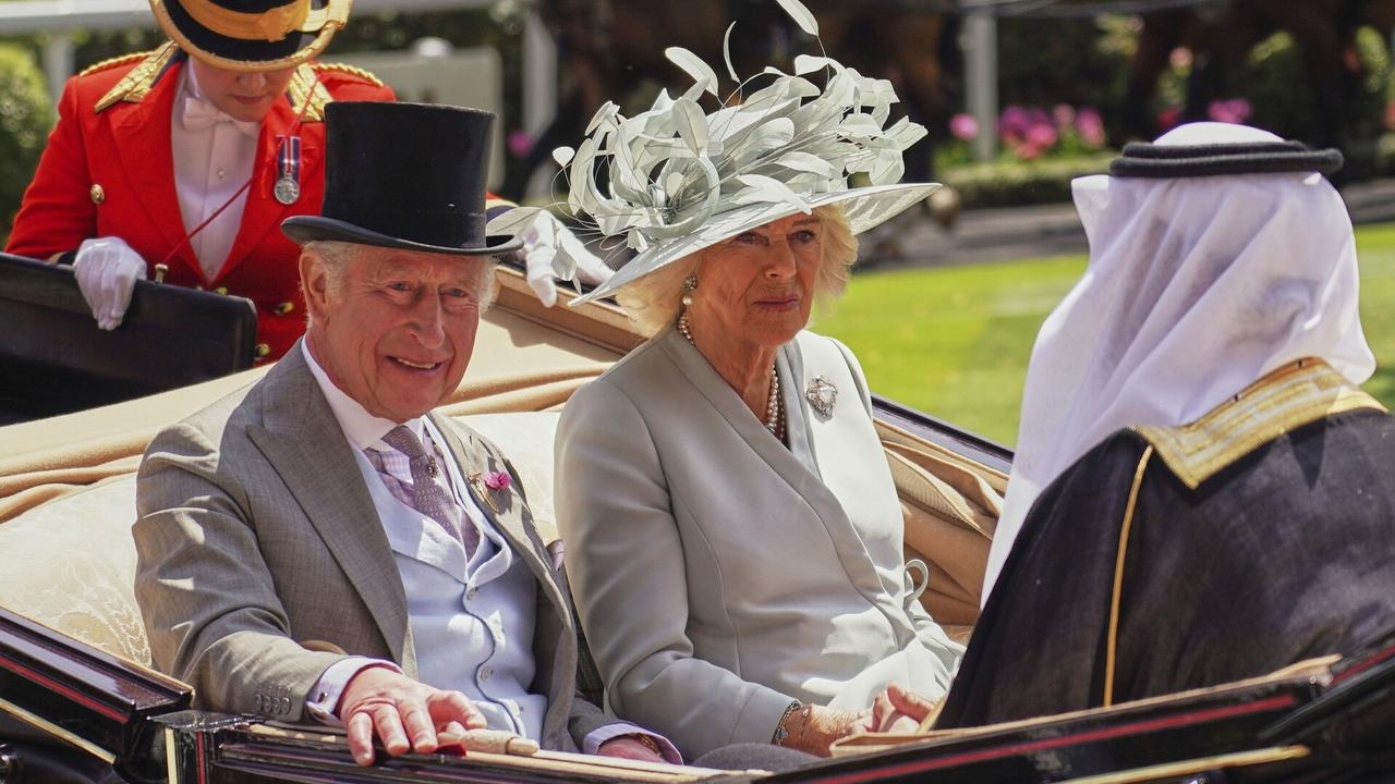 King and Queen appear at Royal Ascot