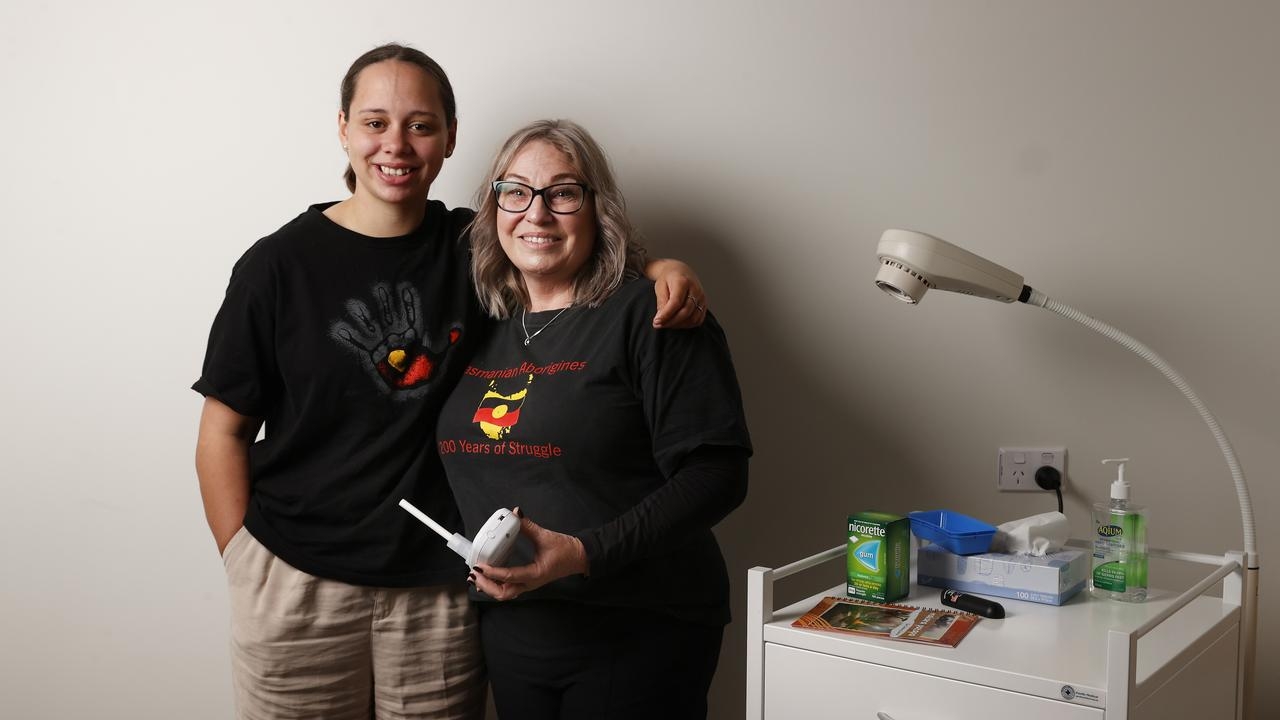 Smokerlyzers tackling smoking in Tasmanian Aboriginal community