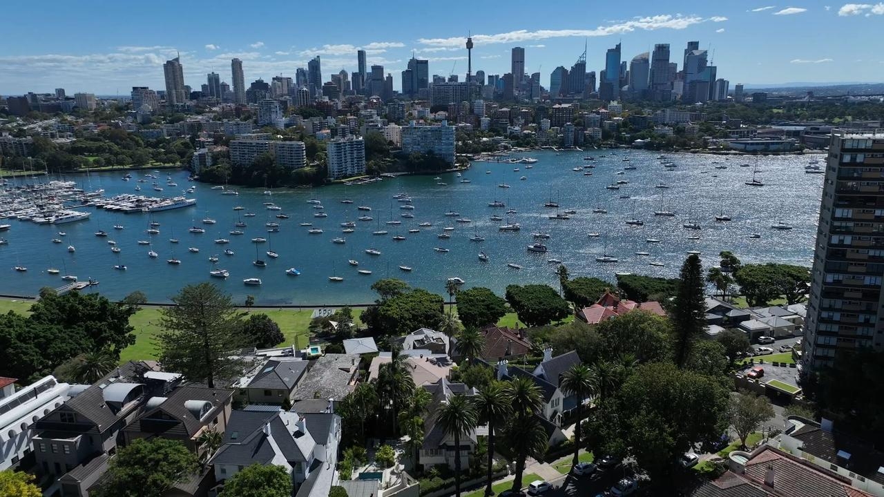 Rich people problems: Millionaires going to extreme lengths in ritzy Sydney enclaves