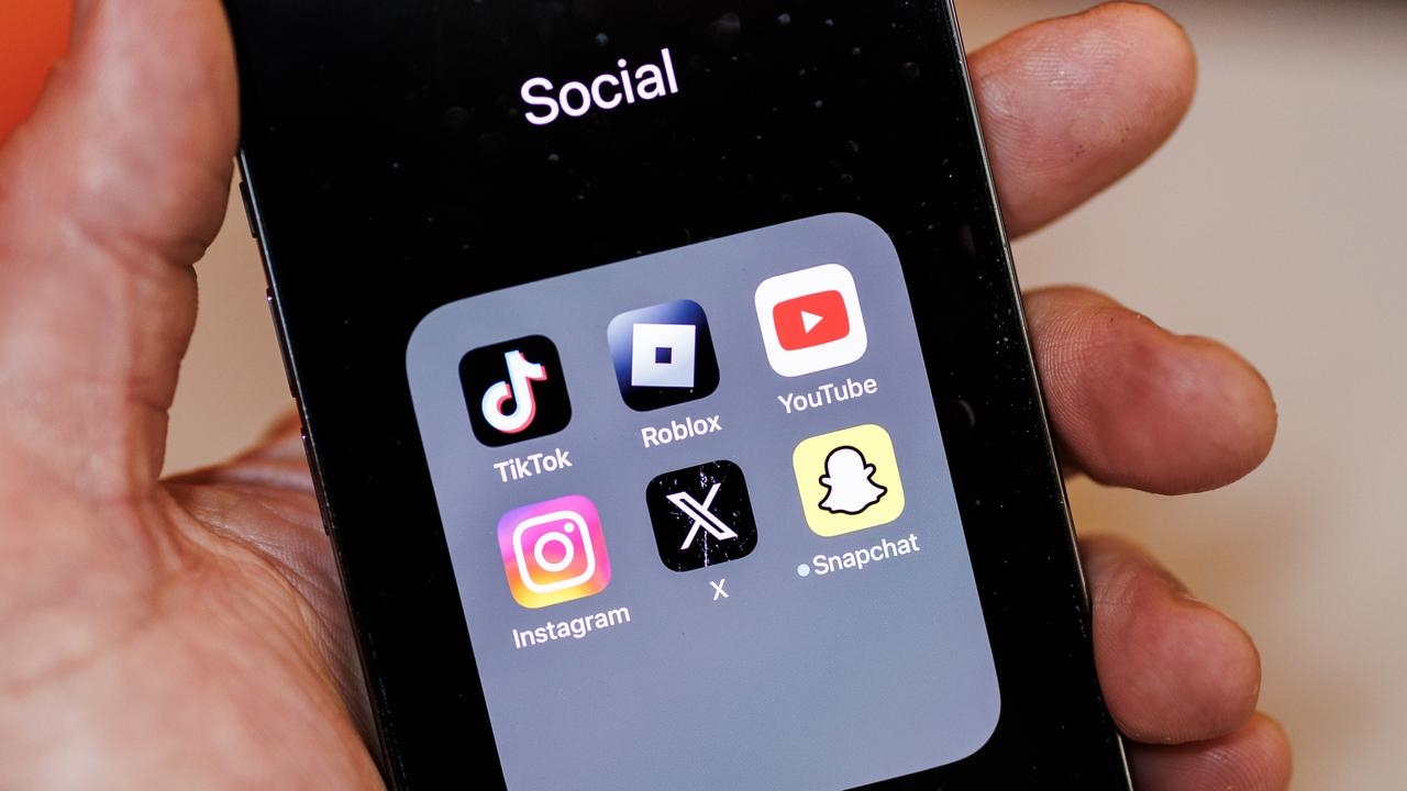 E-Safety Commissioner Julie Inman Grant says YouTube exemption should be removed from under-16s social media age ban